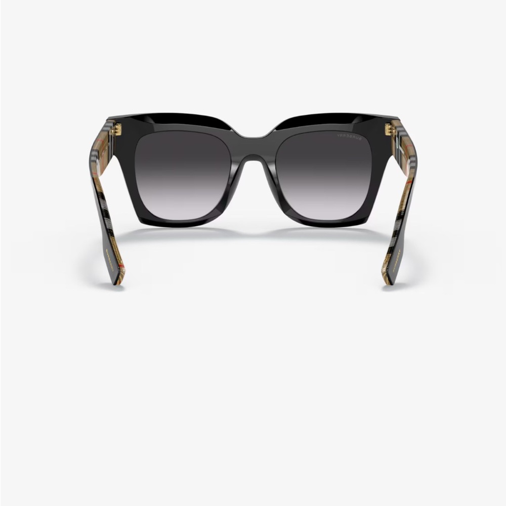 Burberry Sunglasses Black Square
Cat Eye - Picture 5 of 6